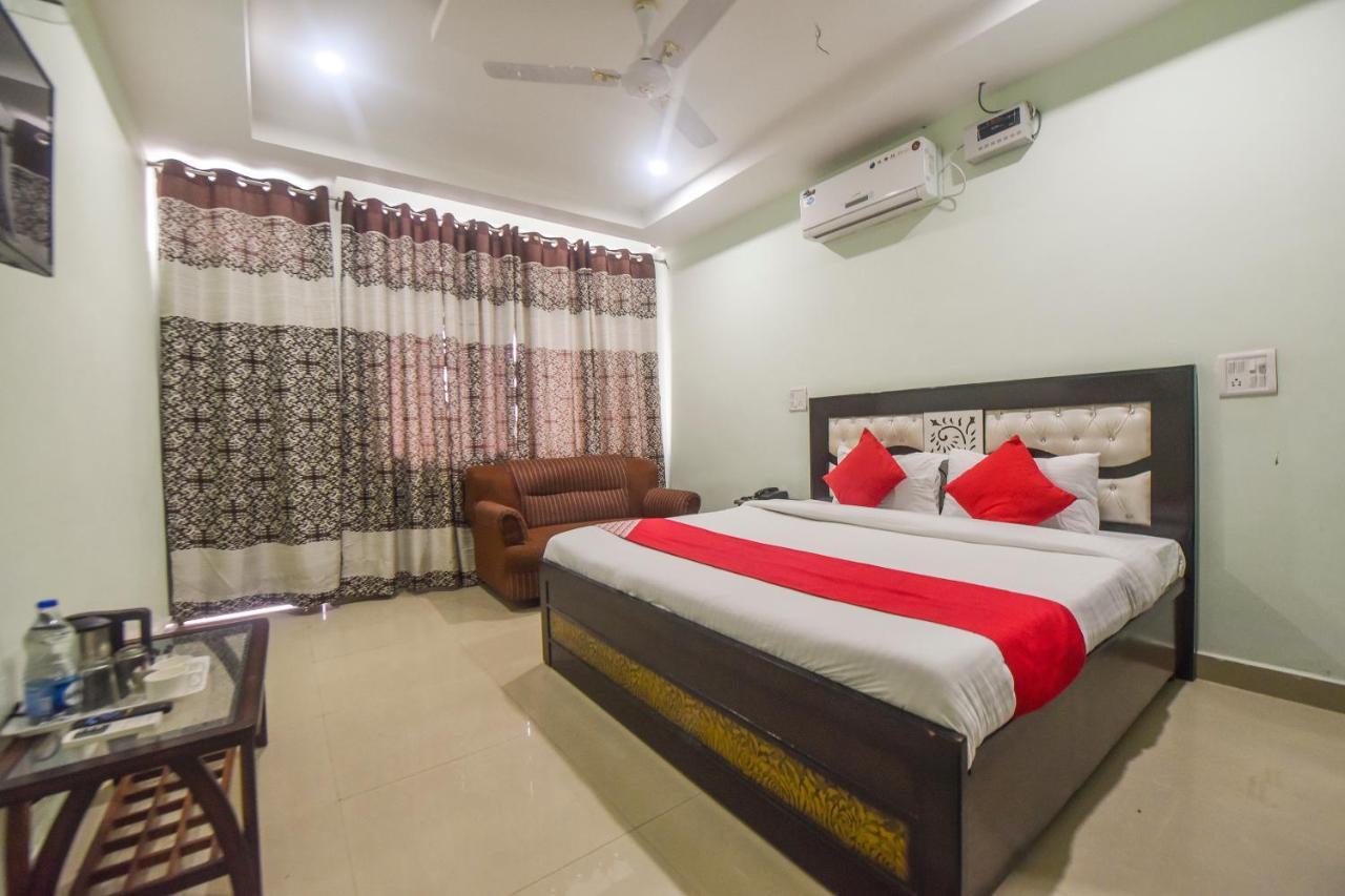 Oyo Hotel Shanti Guest House Dharamsala Exteriér fotografie